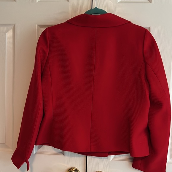 Talbots red blazer/jacket. Zipper front & side pockets. 60%acrylic & 40% wool. - Picture 2 of 5